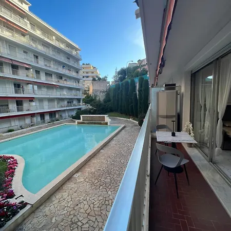 Apartment 15 Porte De France , *