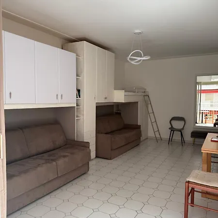 Apartment 15 Porte De France ,