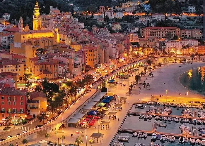 Cote D Azur Premier Sablettes Est Beachfront 아파트